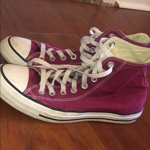 Maroon converse